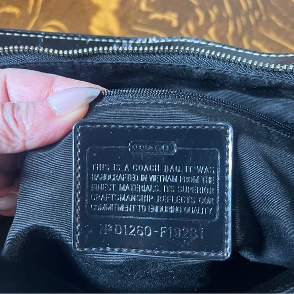 Coach Penelope Cary-all Black and Gray Signature C Shoulder Bag - Picture 8 of 10